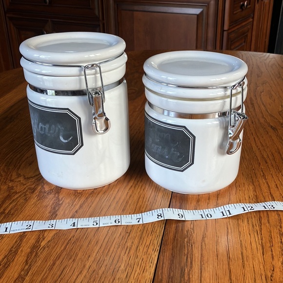 OGGI WHITE BLACK & SILVER AIRTIGHT CANISTERS IN GOOD USED CONDITION - Picture 2 of 12